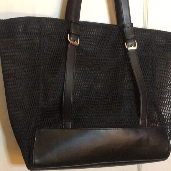 Fabletics Mesh Tote - Picture 2 of 9